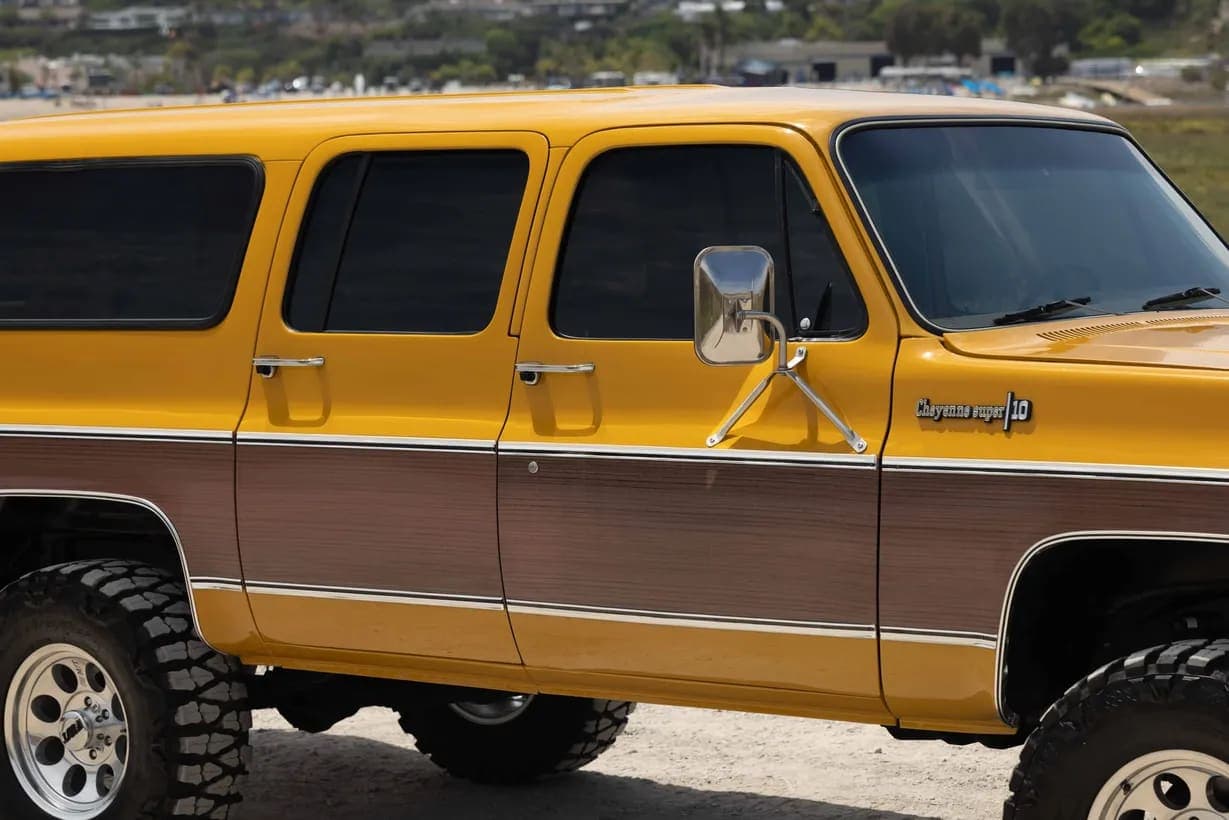 1973 Chevrolet Suburban Cheyenne Super Estate, view