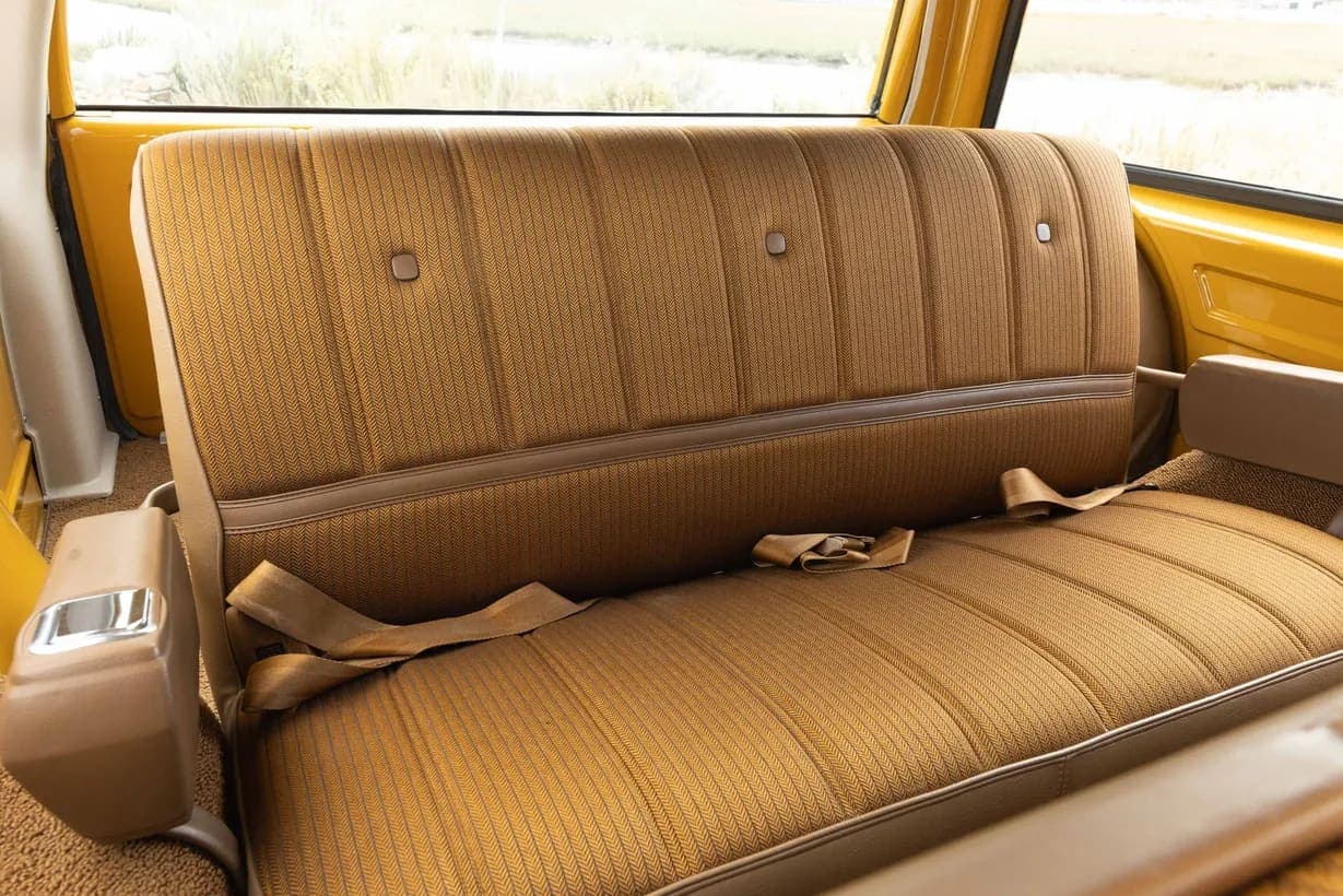 1973 Chevrolet Suburban Cheyenne Super Estate, view