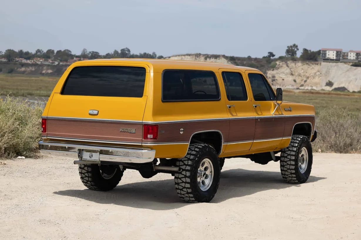 1973 Chevrolet Suburban Cheyenne Super Estate, view