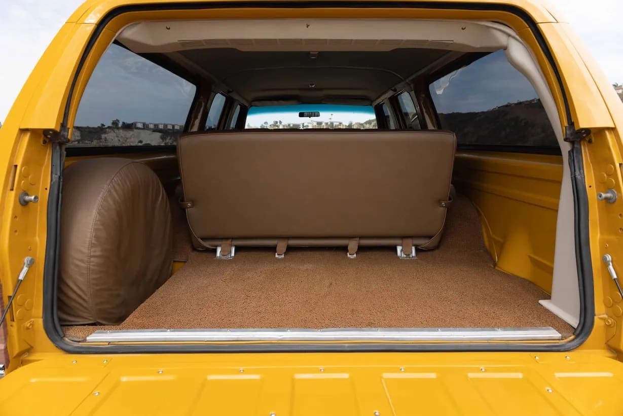 1973 Chevrolet Suburban Cheyenne Super Estate, view