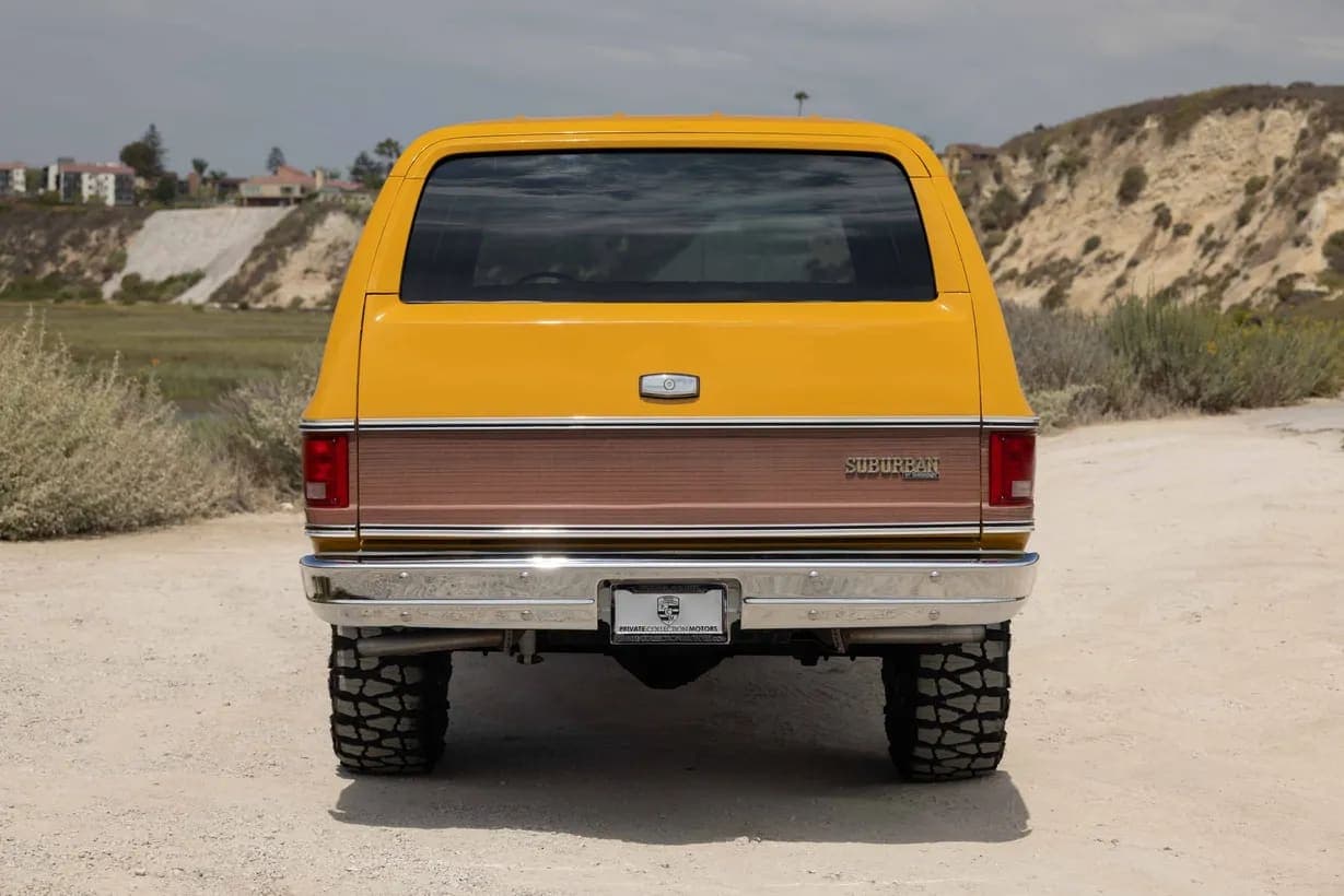 1973 Chevrolet Suburban Cheyenne Super Estate, view