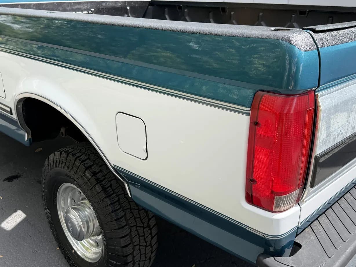 1996 Ford F-350 XLT Power Stroke, view