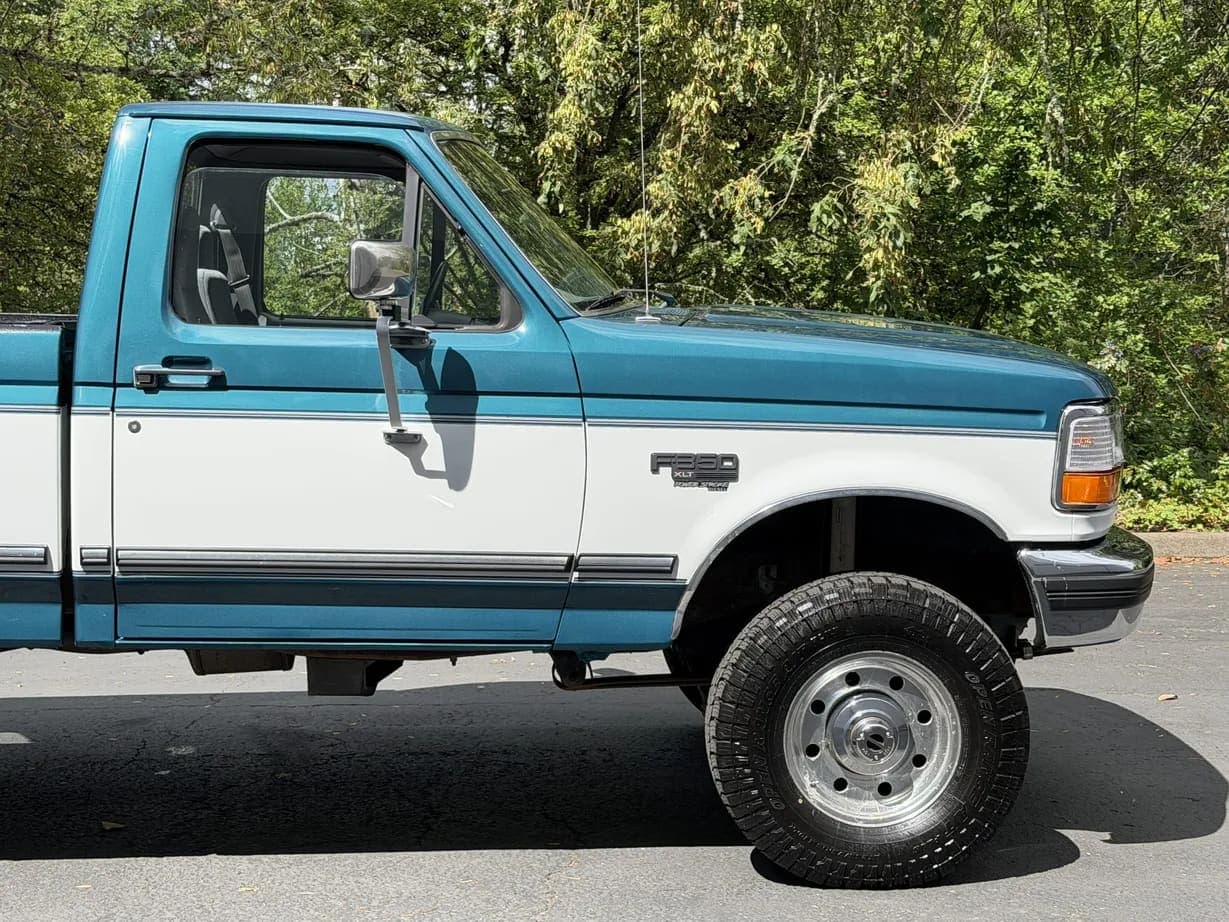 1996 Ford F-350 XLT Power Stroke, view