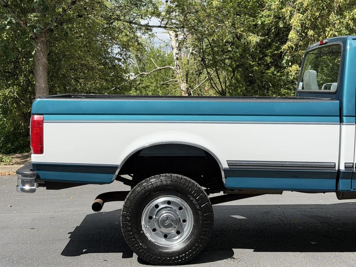 1996 Ford F-350 XLT Power Stroke, view
