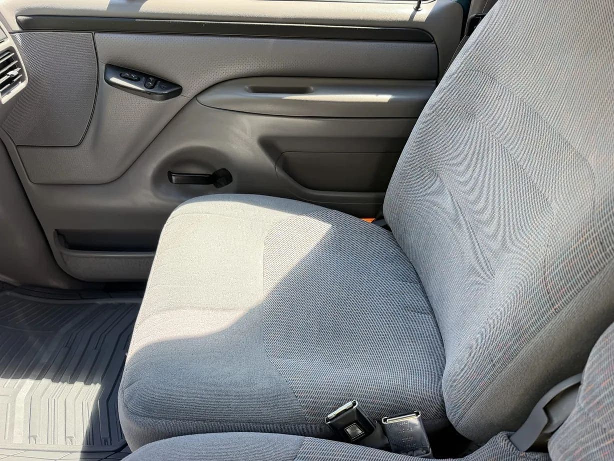 1996 Ford F-350 XLT Power Stroke, view