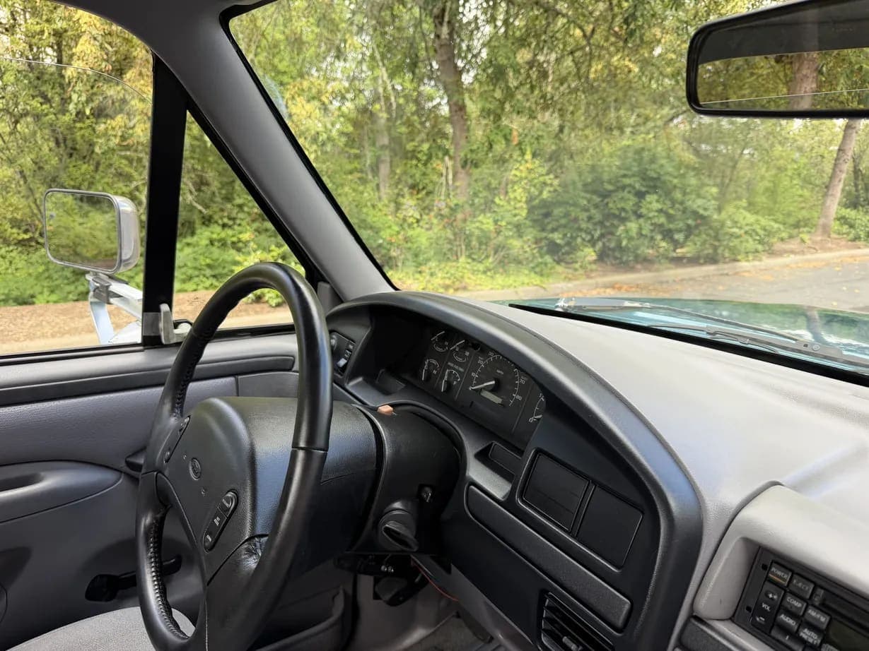 1996 Ford F-350 XLT Power Stroke, view