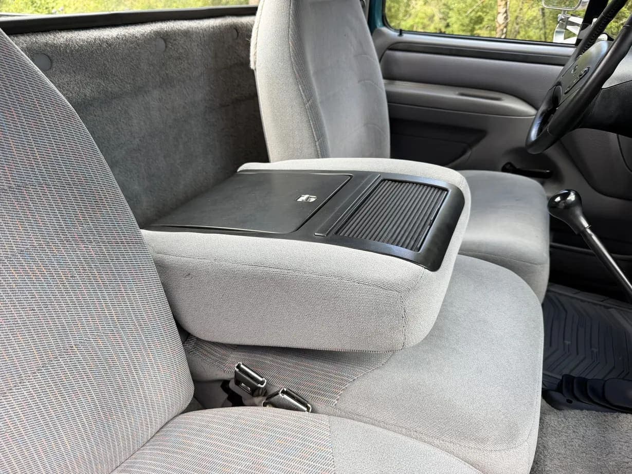 1996 Ford F-350 XLT Power Stroke, view
