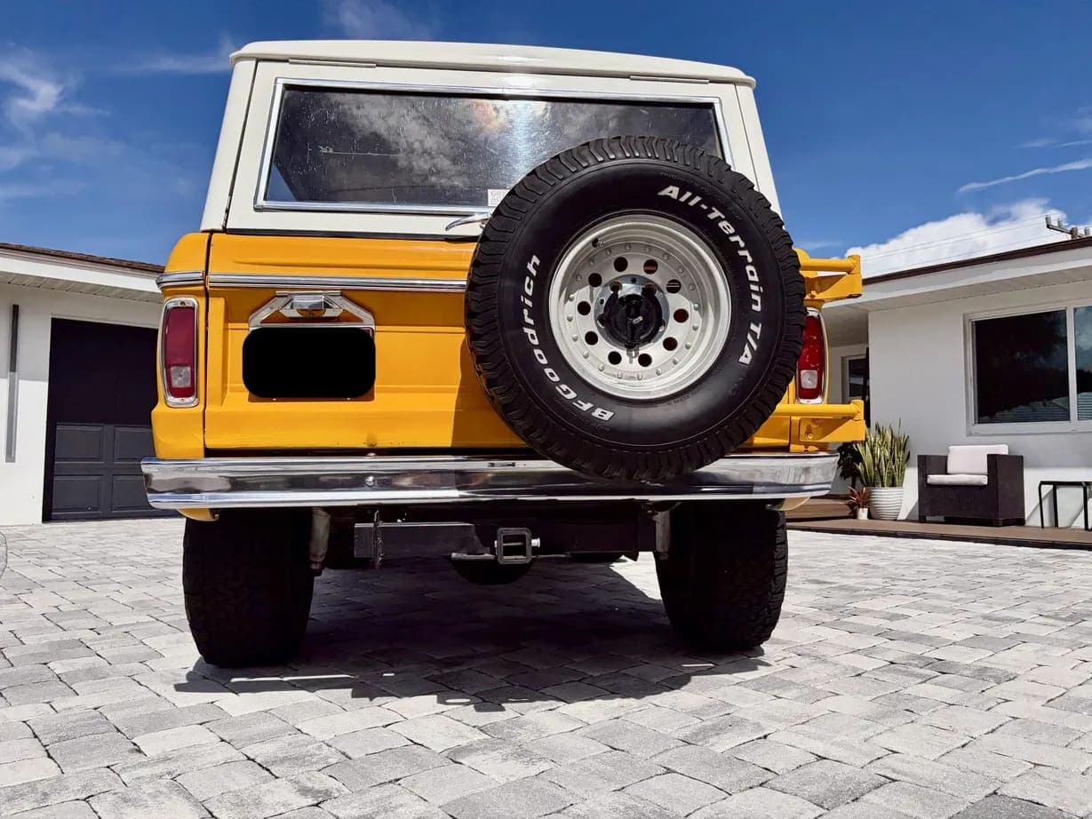 1972 Ford Bronco 302, view