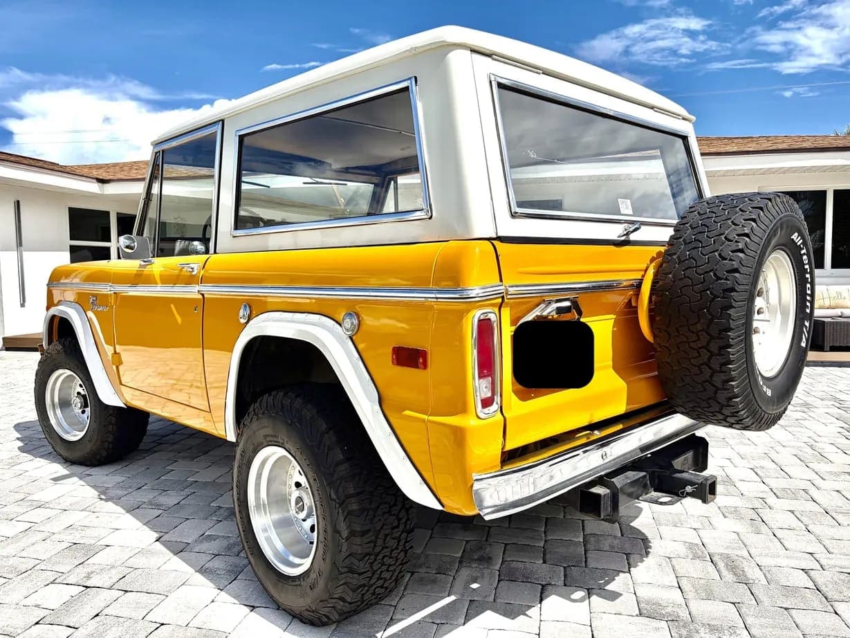 1972 Ford Bronco 302, view