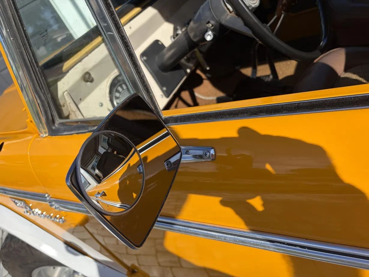 1972 Ford Bronco 302, view