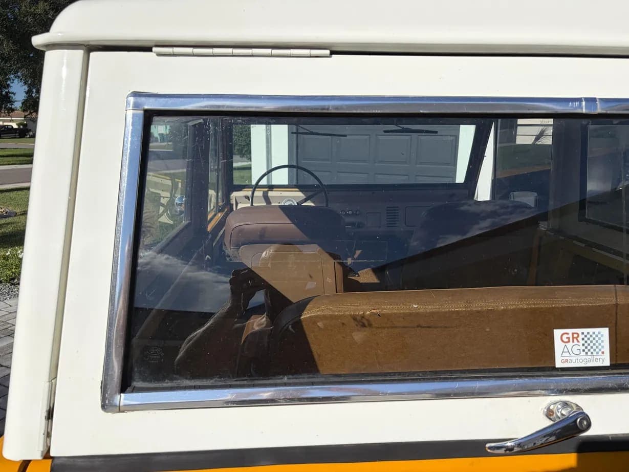 1972 Ford Bronco 302, view