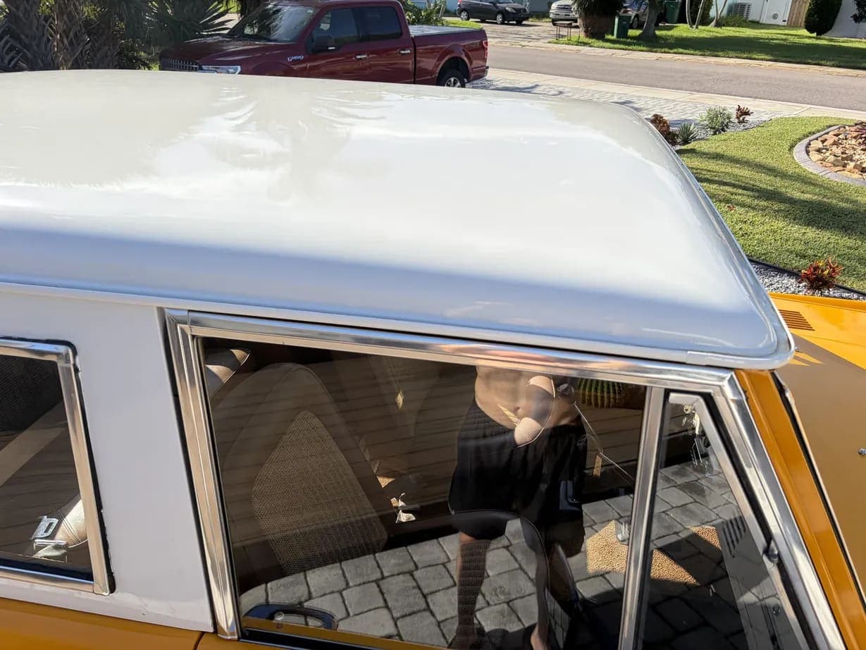 1972 Ford Bronco 302, view