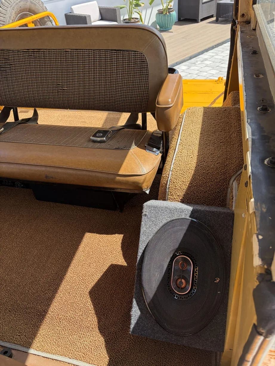 1972 Ford Bronco 302, view