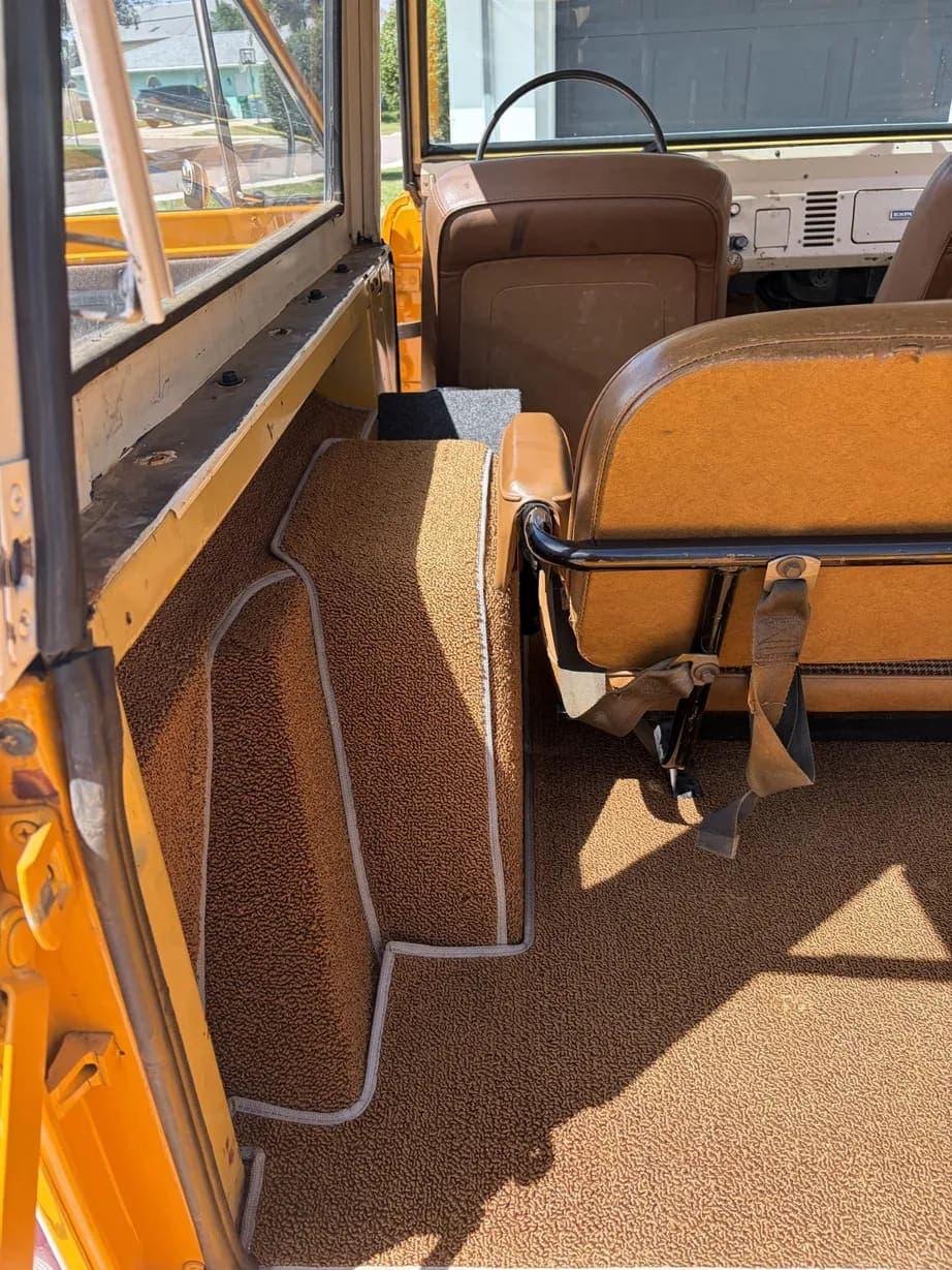 1972 Ford Bronco 302, view