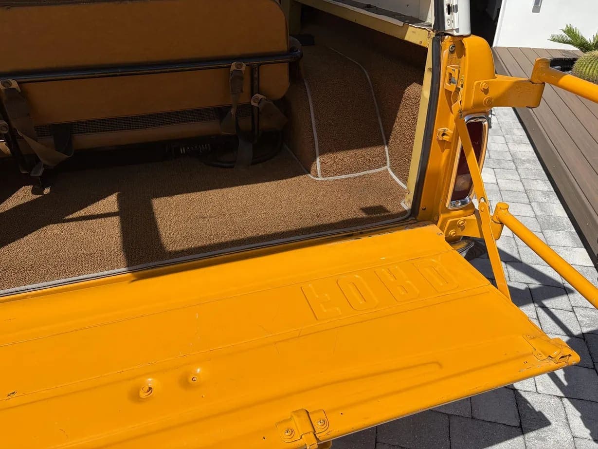 1972 Ford Bronco 302, view