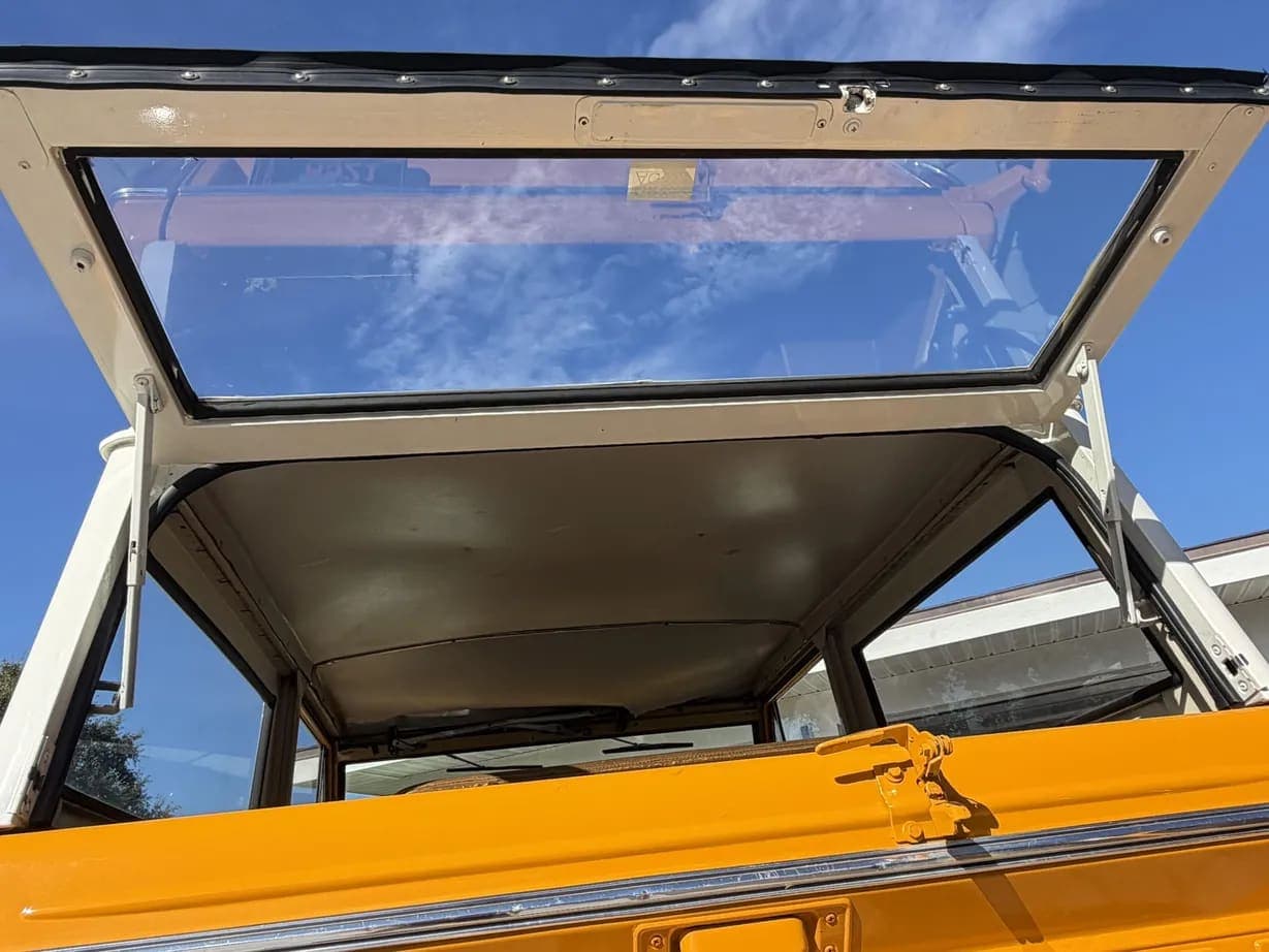 1972 Ford Bronco 302, view
