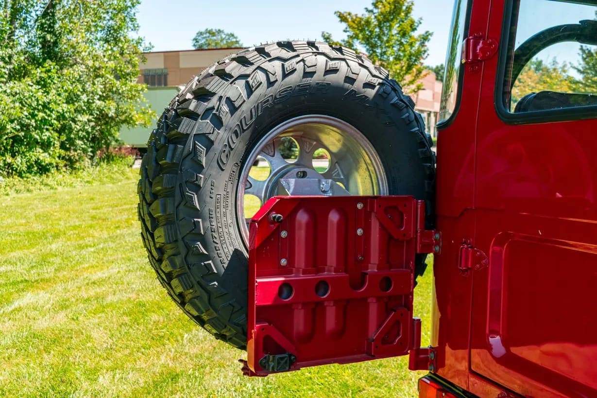 1975 Toyota Land Cruiser FJ40 4-Speed, view