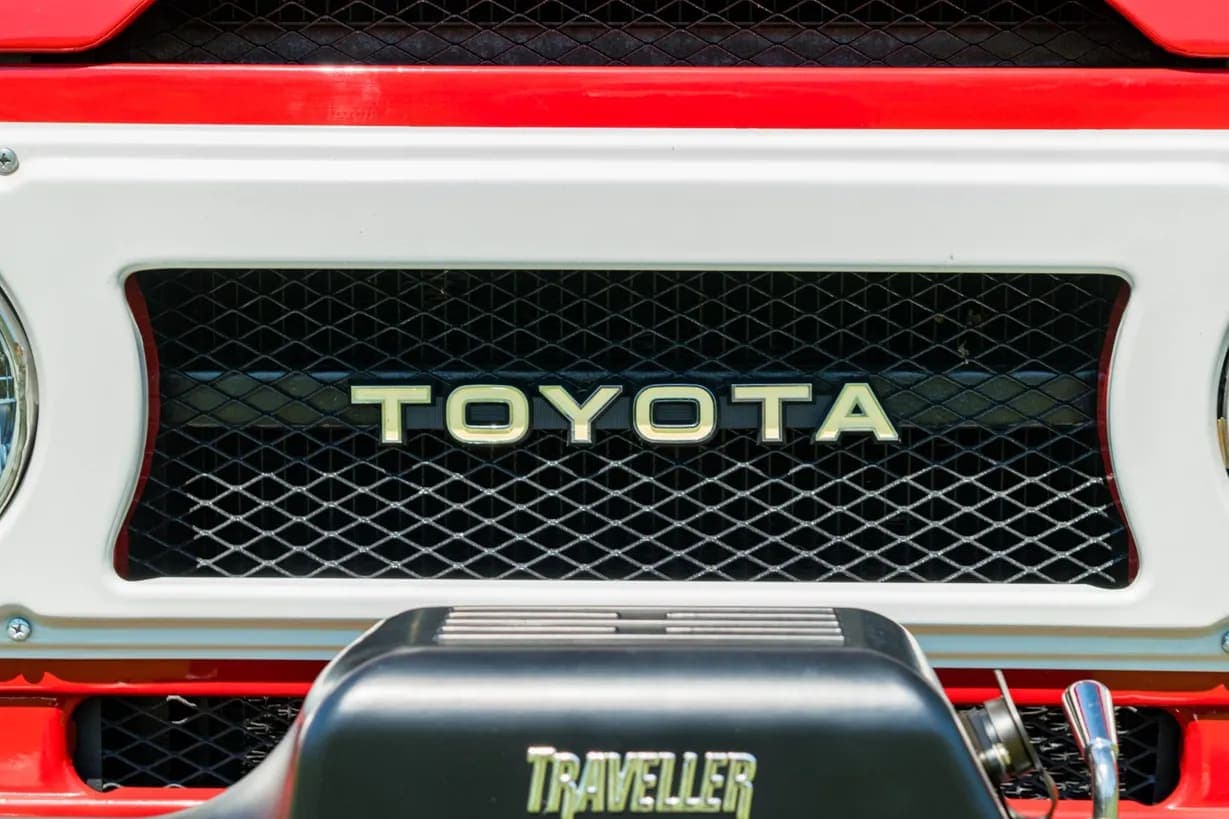 1975 Toyota Land Cruiser FJ40 4-Speed, view