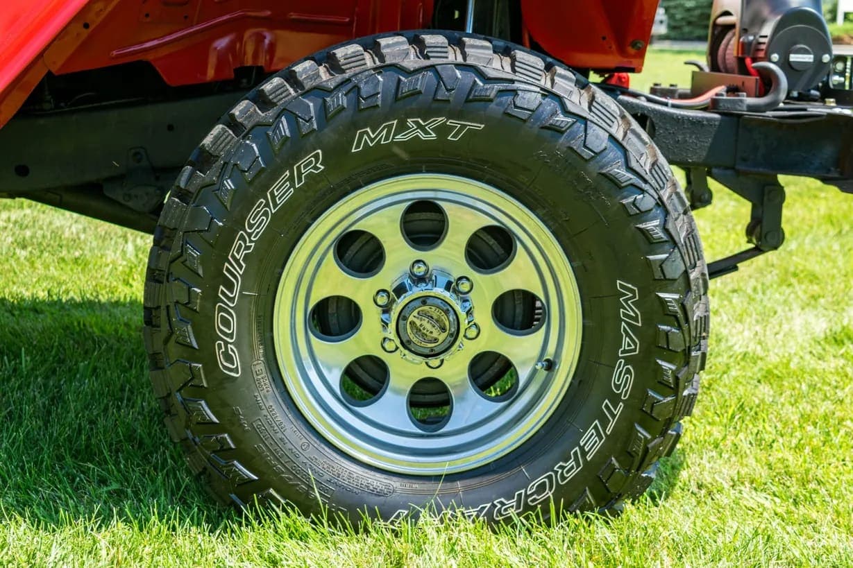 1975 Toyota Land Cruiser FJ40 4-Speed, view