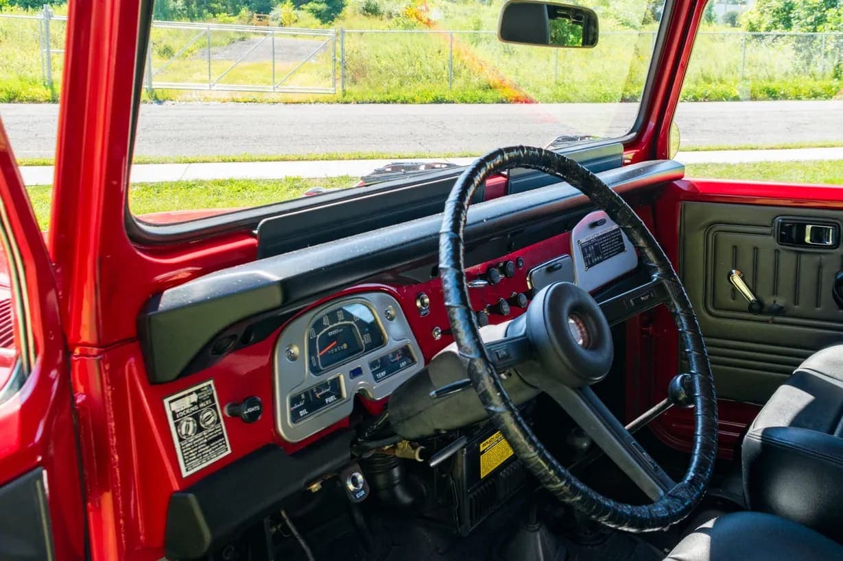 1975 Toyota Land Cruiser FJ40 4-Speed, view