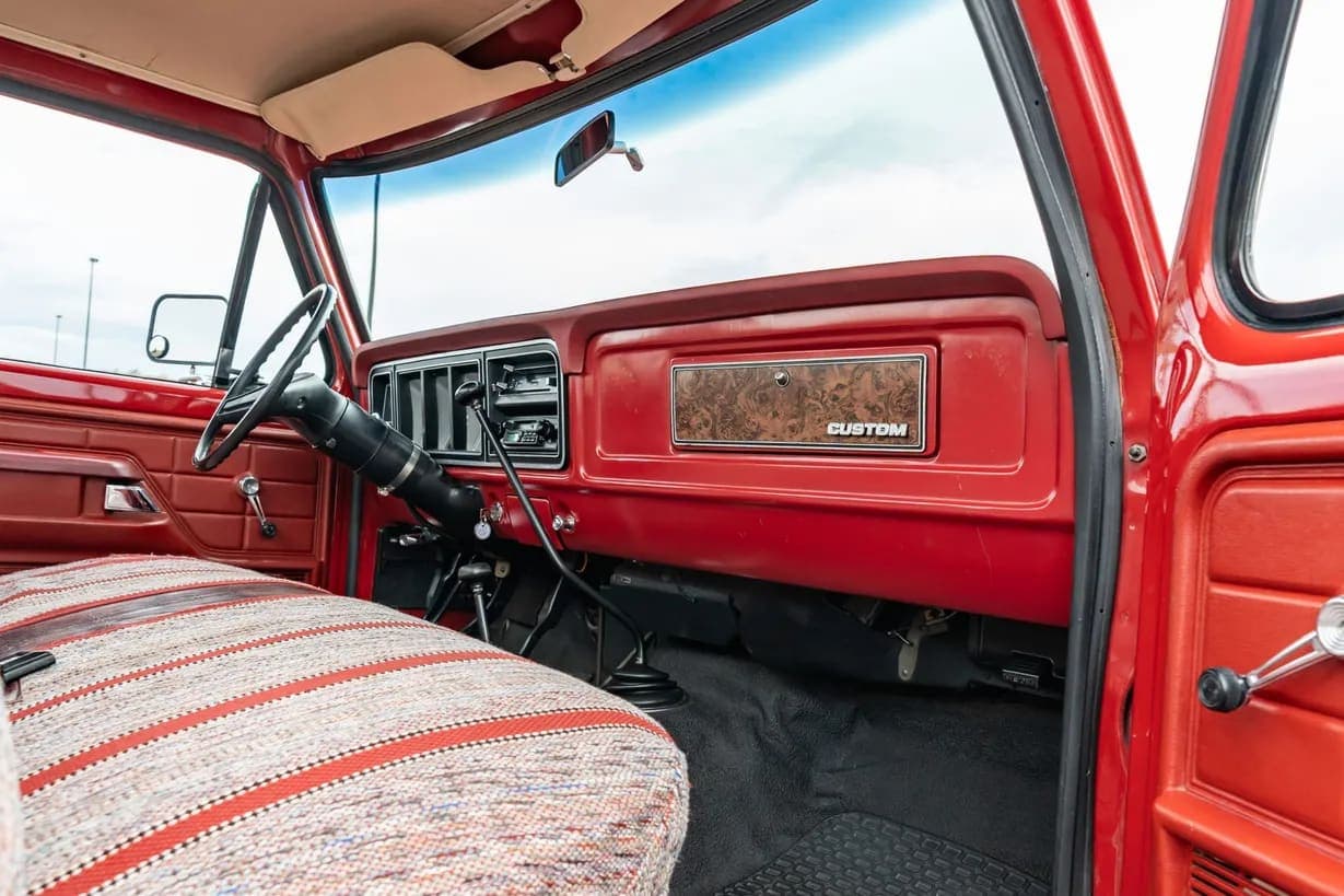 1979 Ford F-350 Custom, view