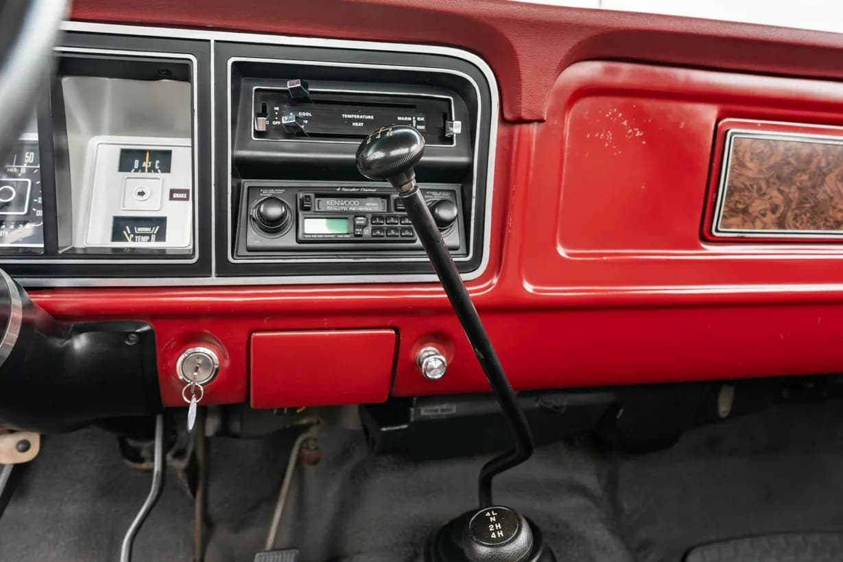 1979 Ford F-350 Custom, view