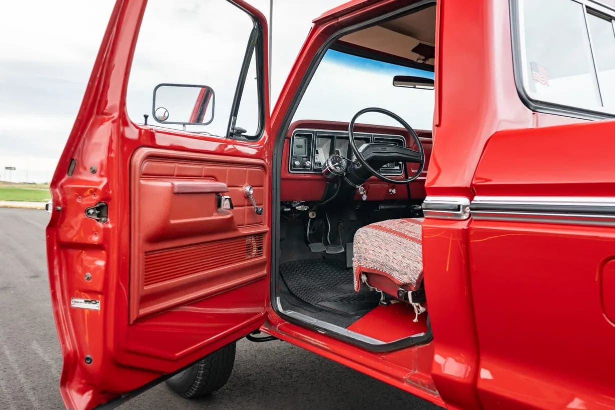 1979 Ford F-350 Custom, view