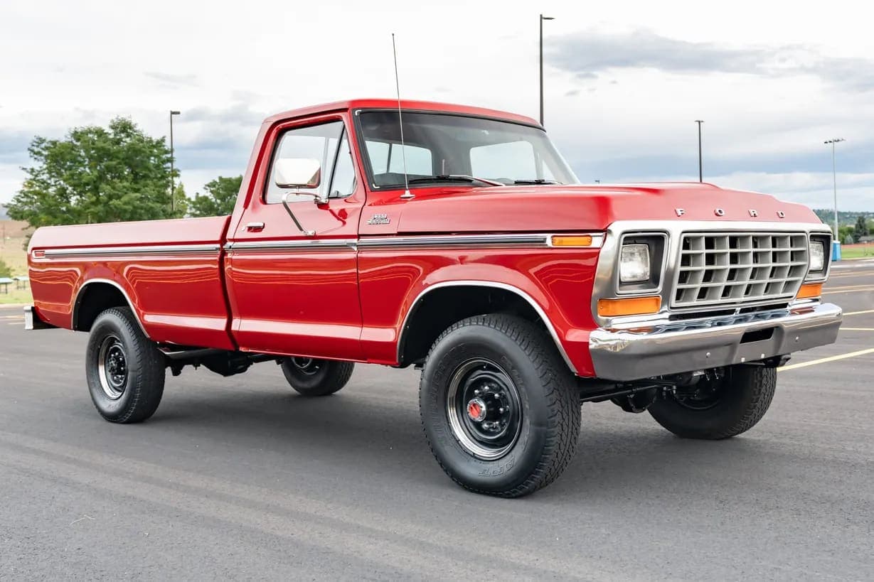 1979 Ford F-350 Custom, view