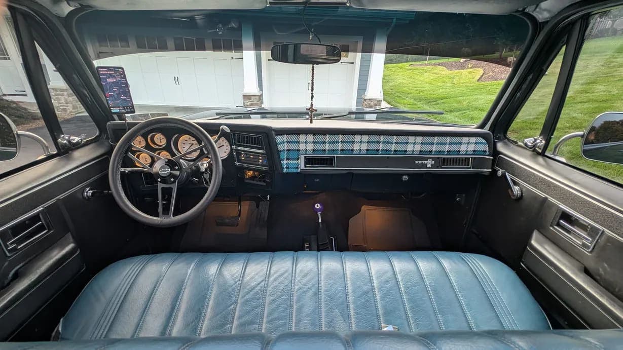 1983 Chevrolet K20, view