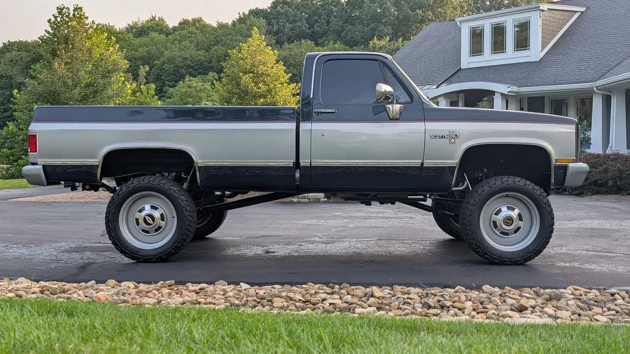1983 Chevrolet K20, view