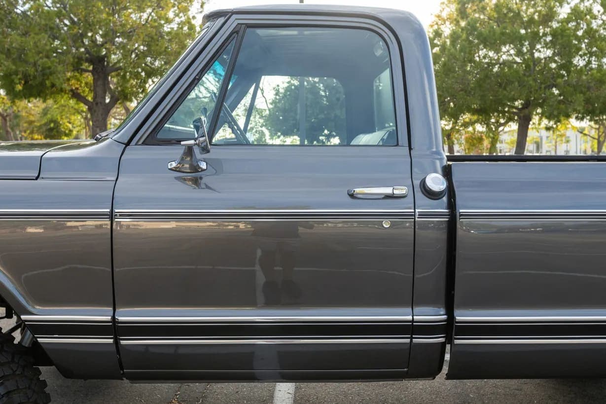 1972 Chevrolet K20 Pickup, view