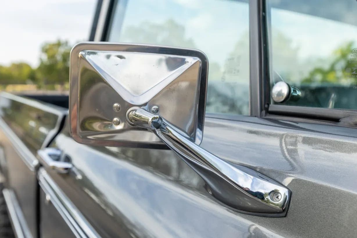 1972 Chevrolet K20 Pickup, view
