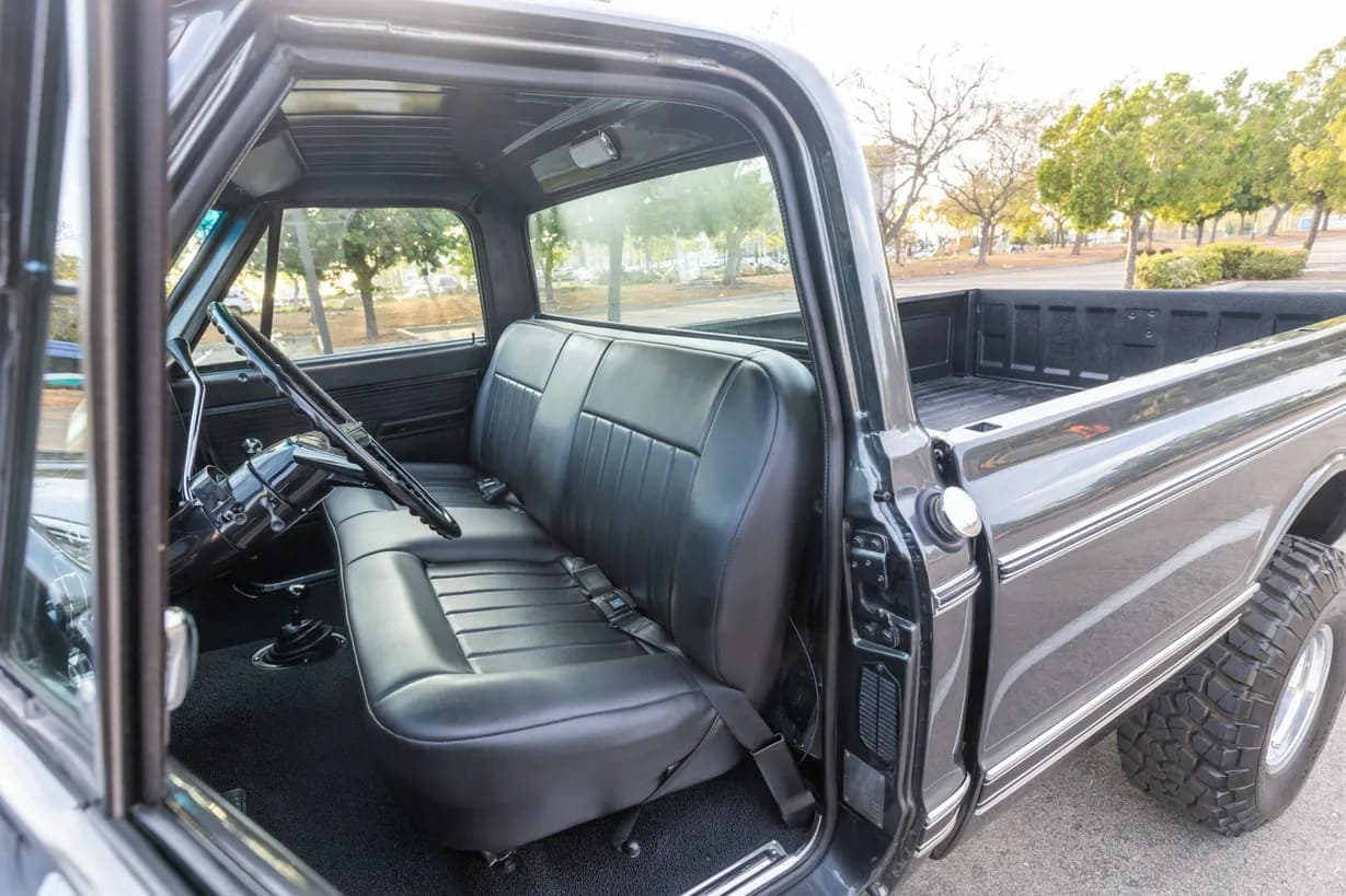 1972 Chevrolet K20 Pickup, view