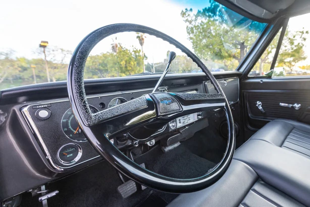 1972 Chevrolet K20 Pickup, view