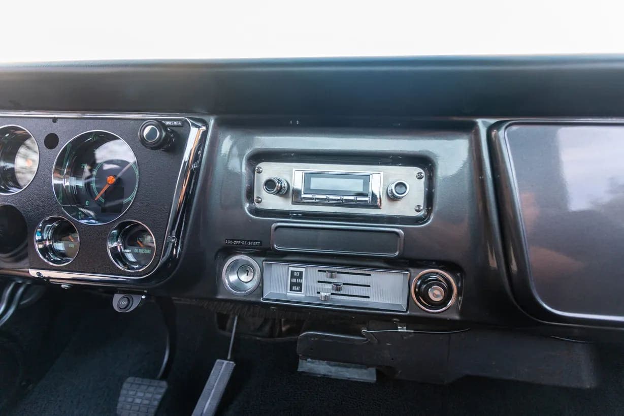 1972 Chevrolet K20 Pickup, view