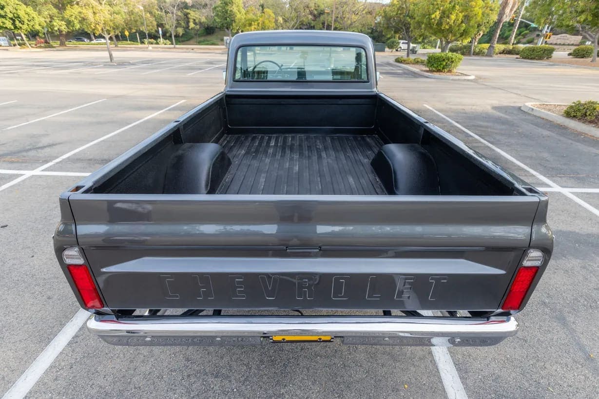 1972 Chevrolet K20 Pickup, view