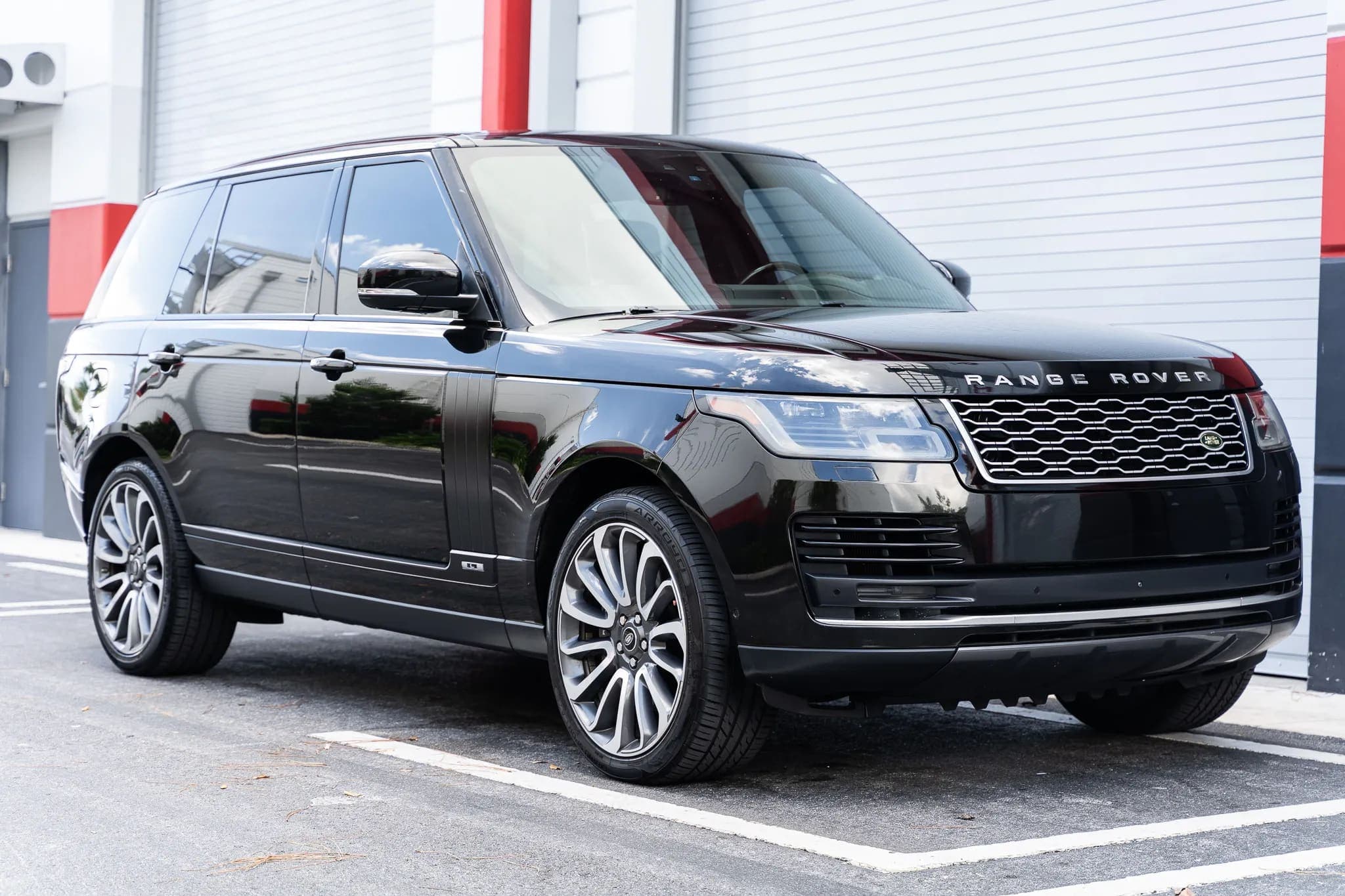 2018 Land Rover Range Rover Supercharged LWB, view