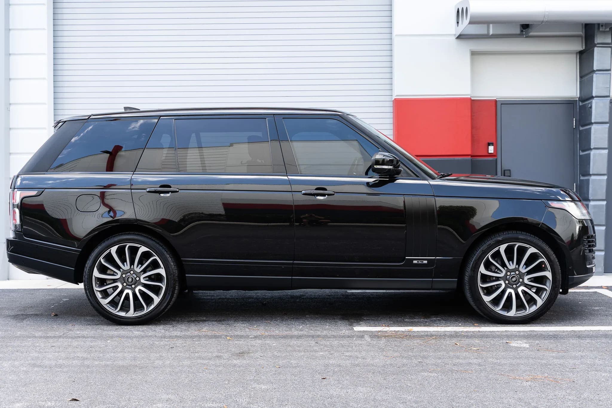 2018 Land Rover Range Rover Supercharged LWB, view