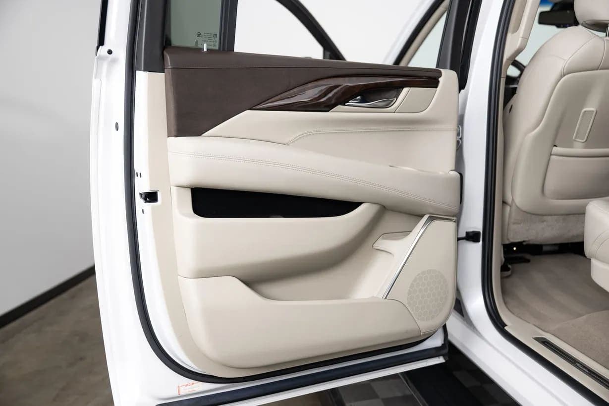 2016 Cadillac Escalade ESV, view