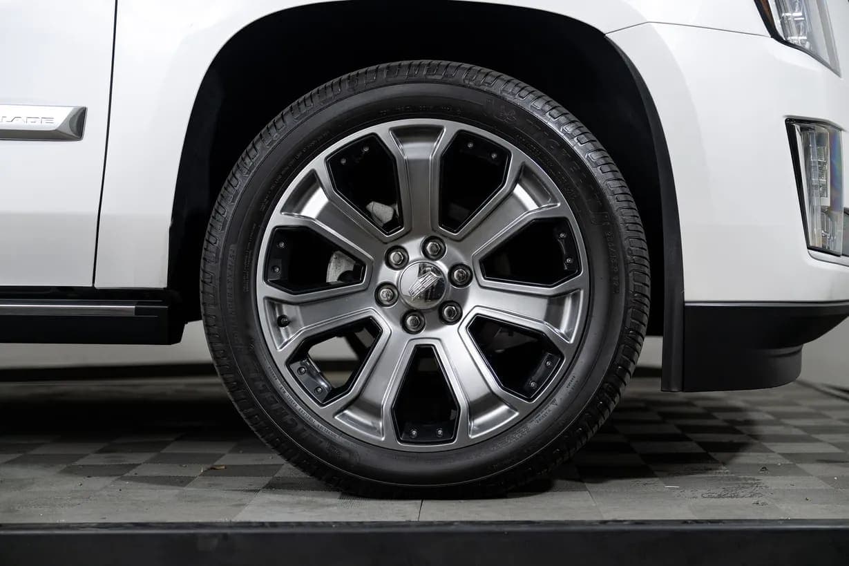 2016 Cadillac Escalade ESV, view