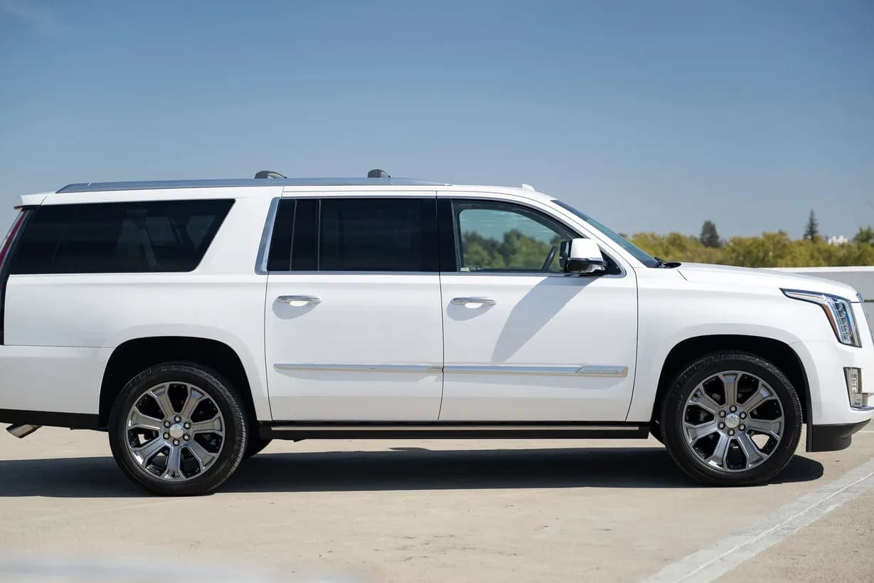 2016 Cadillac Escalade ESV, view