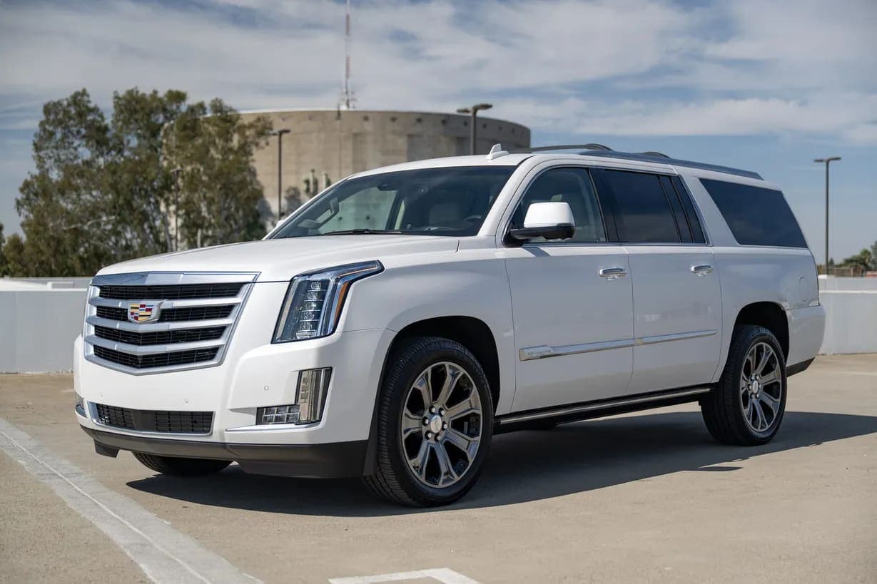 2016 Cadillac Escalade ESV, view