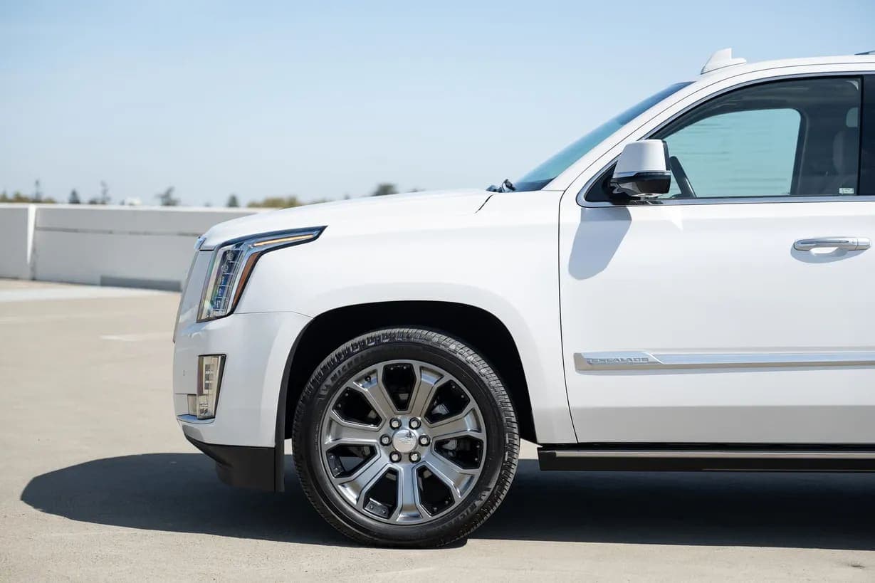 2016 Cadillac Escalade ESV, view