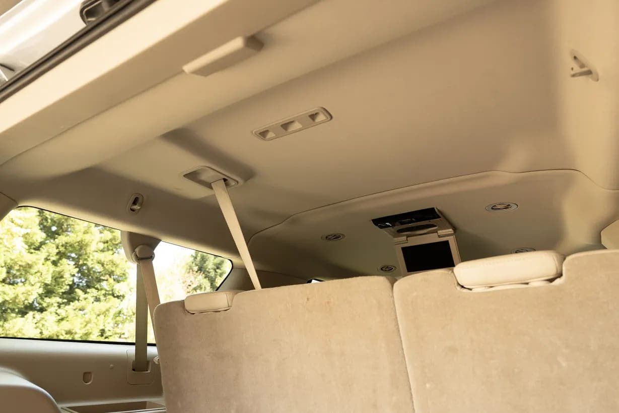2016 Cadillac Escalade ESV, view