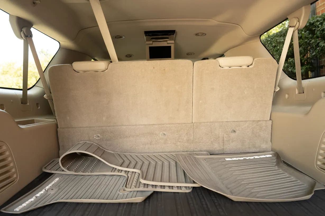 2016 Cadillac Escalade ESV, view