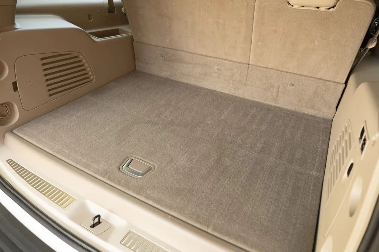 2016 Cadillac Escalade ESV, view