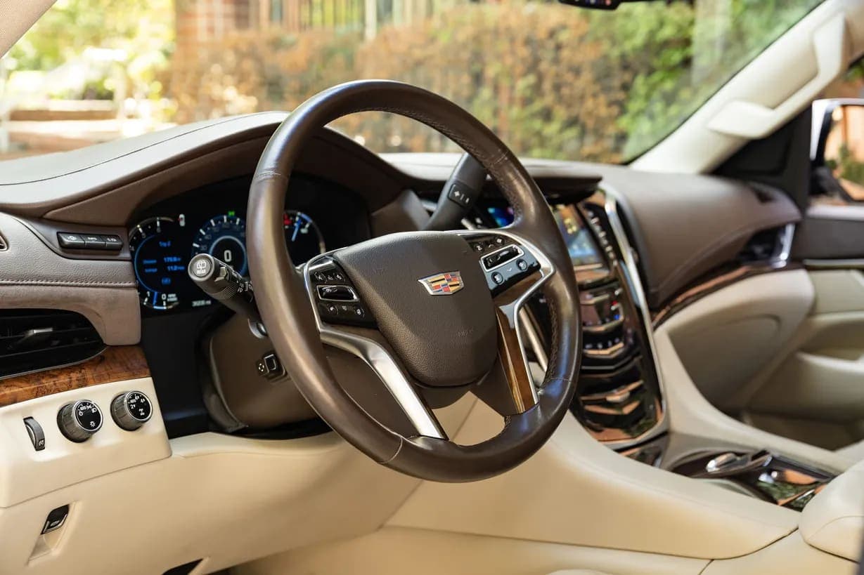 2016 Cadillac Escalade ESV, view