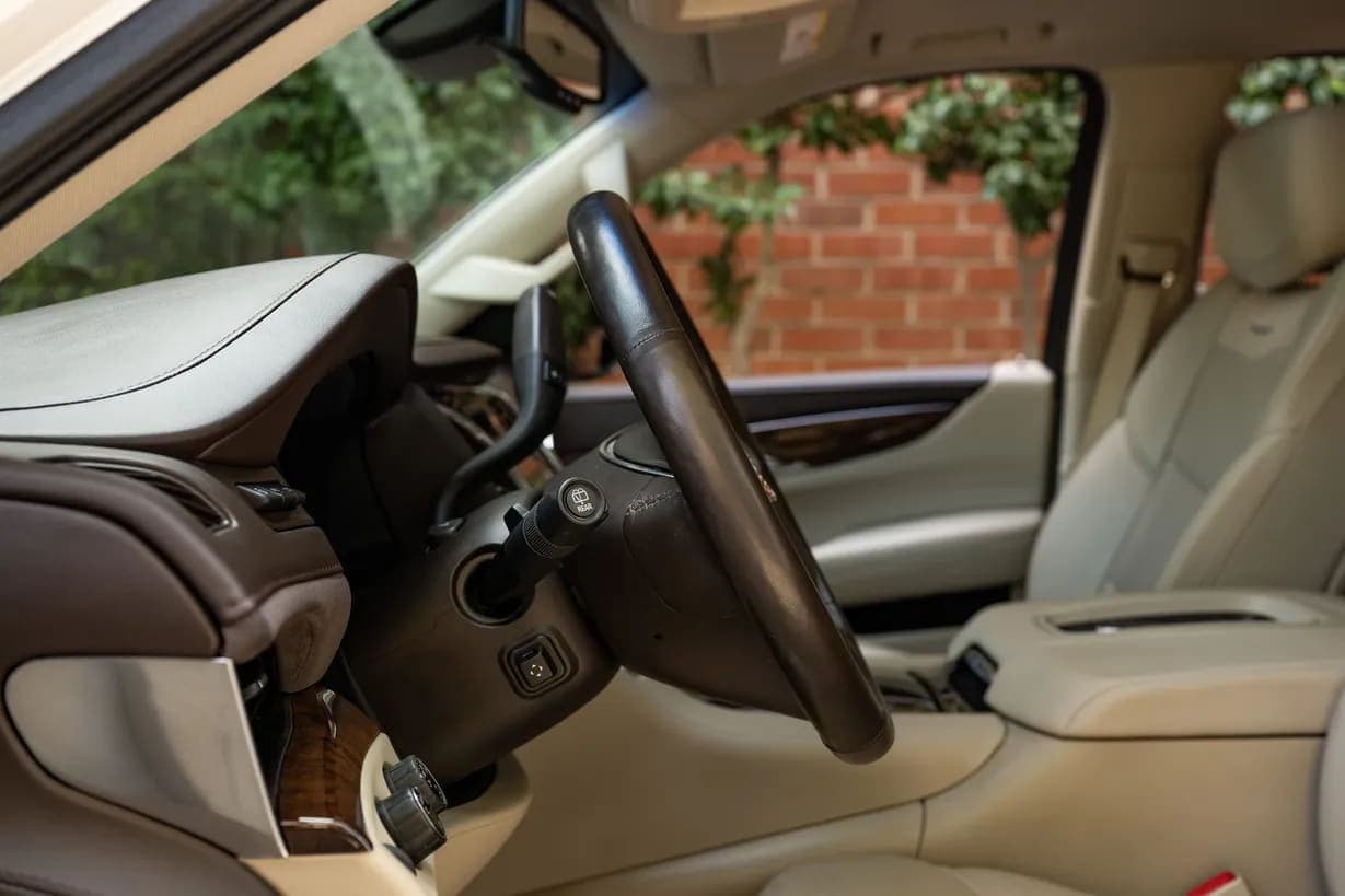 2016 Cadillac Escalade ESV, view