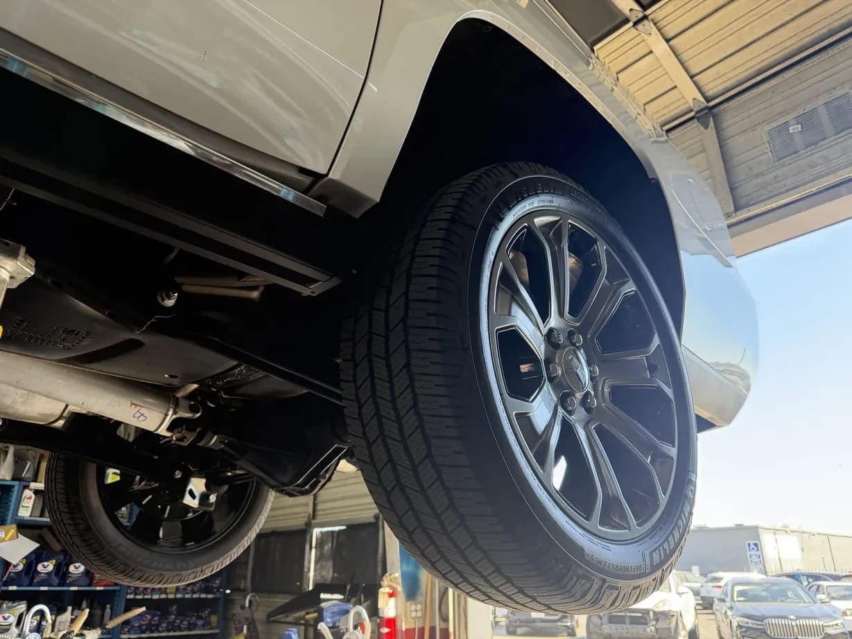 2016 Cadillac Escalade ESV, view
