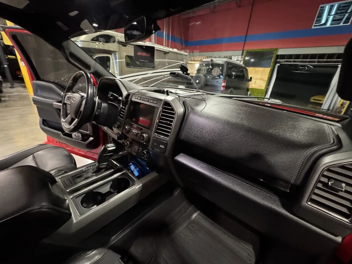 2019 Ford F-150 Raptor, view